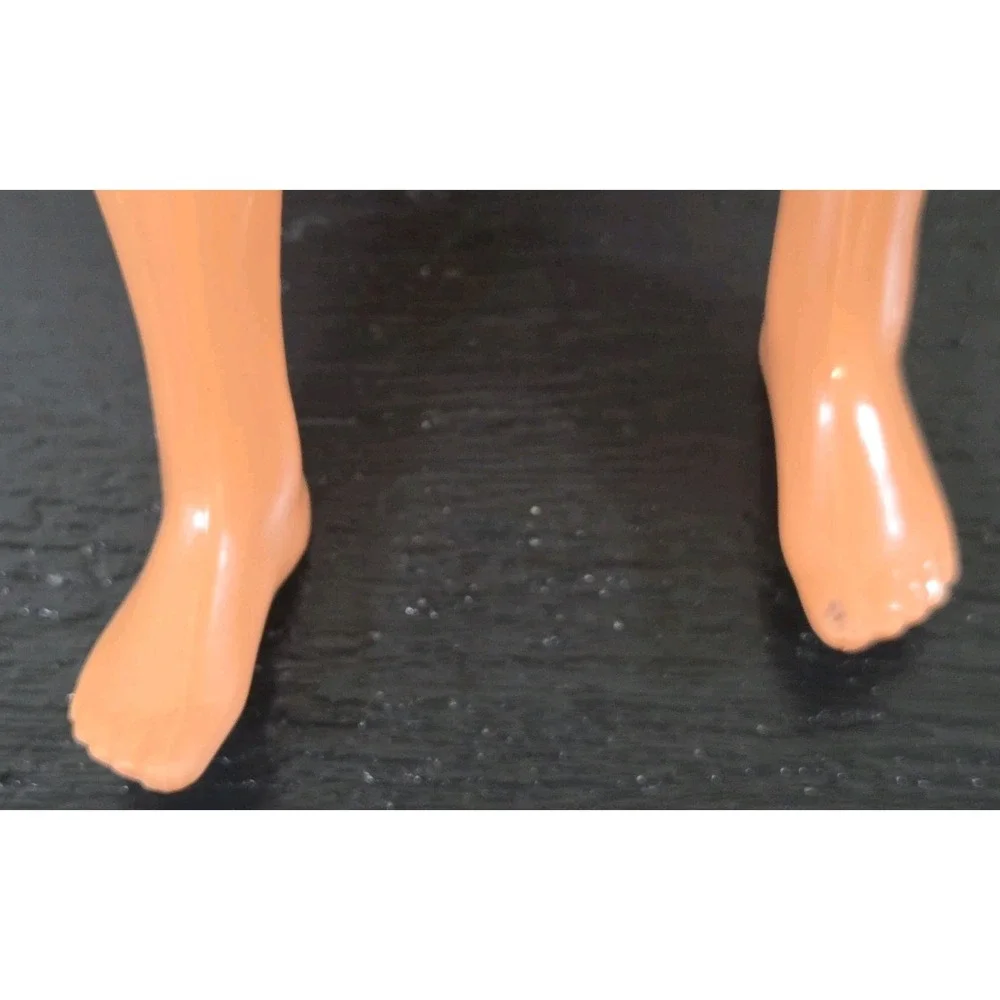 Vintage 1968 Barbie Blonde‎ Hair/Blue Eyes Ken Doll Bendable Legs